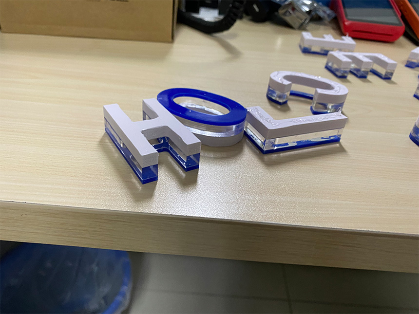 亞克力面pvc底字樣品，亞克力熱壓印工藝樣品(圖1)